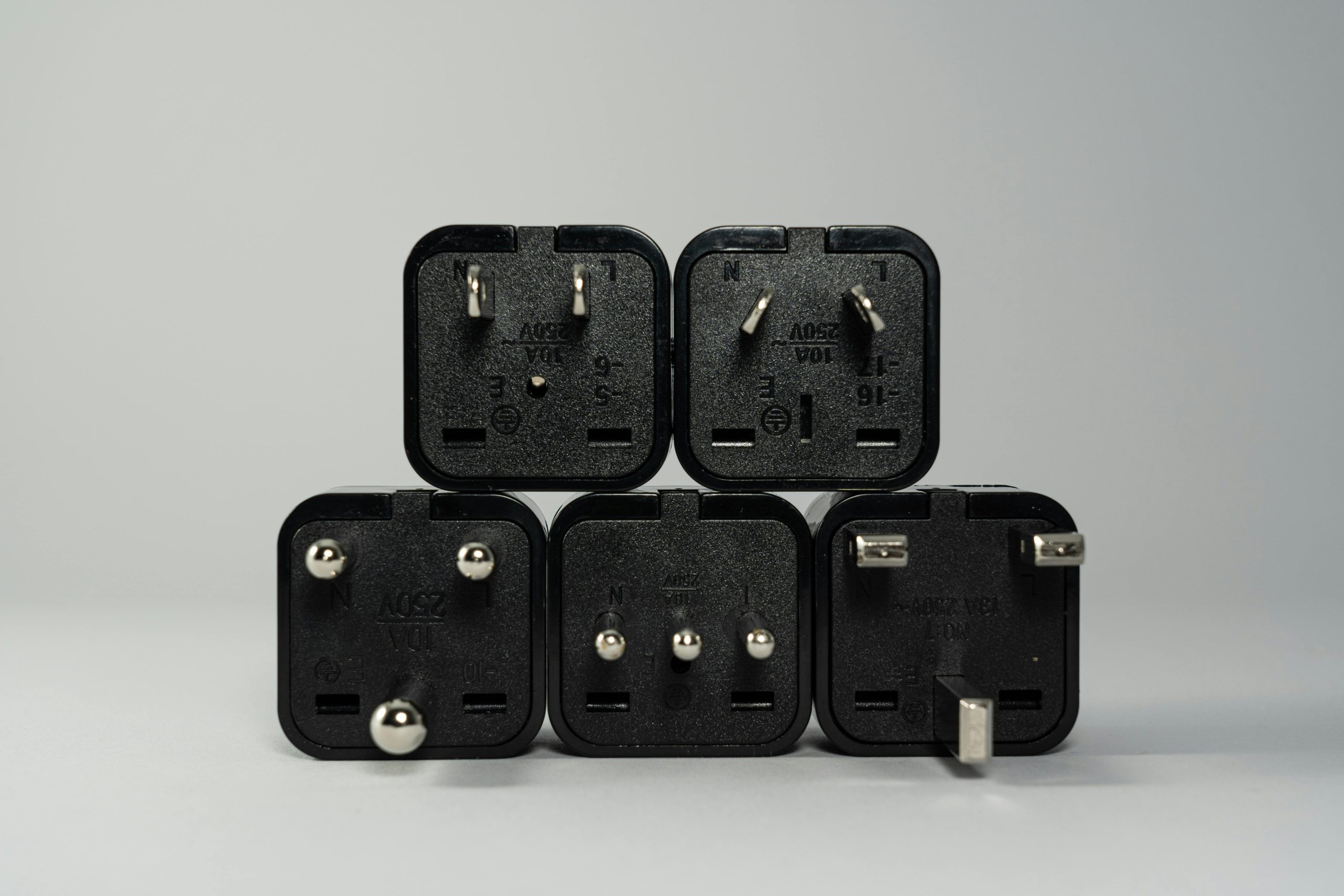 Ilustrasi cara membuat power supply variable 0-30v